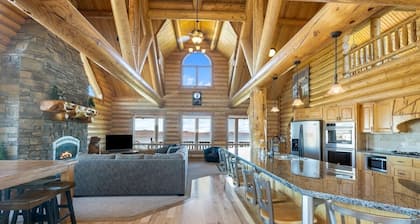 POOL in Cabin, Sleeps 55+, Tons of Parking