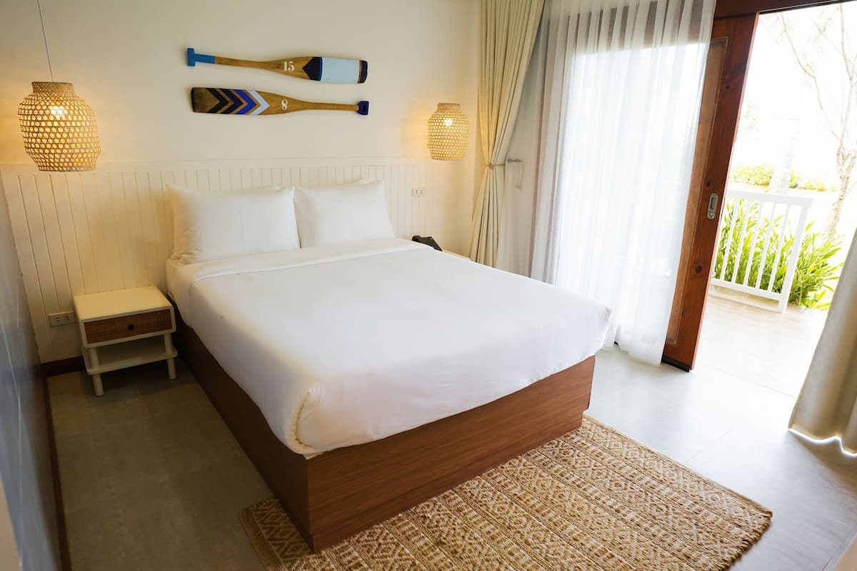 Standard Queen Room | 1 bedroom, free WiFi