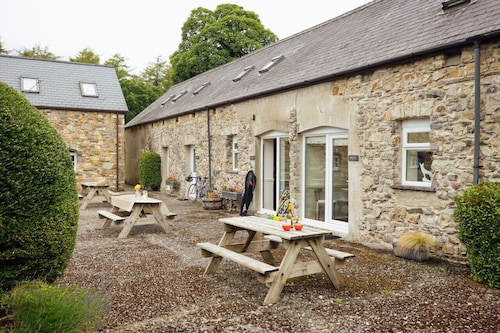 Converted Stone Cottage with indoor swimming pool