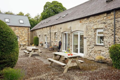 Stable Cottage at Scolton Cottages - Indoor pool