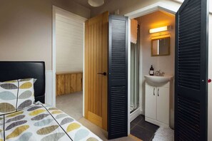 4 habitaciones, wifi y ropa de cama 