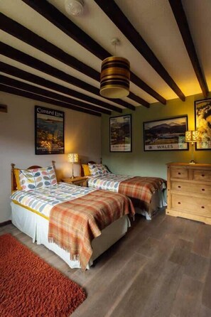 4 habitaciones, wifi y ropa de cama 