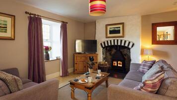 Télévision, cheminée