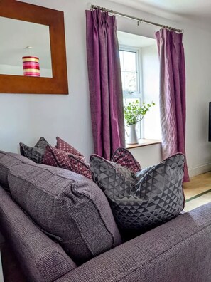 Télévision, cheminée