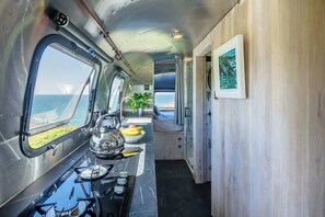 Fridge, oven, stovetop, toaster - Seabreeze Airstream Overlander in Pembrokeshire (Nolton Haven)