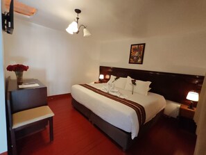 エクスクルーシブ ダブルルーム バルコニー コートヤードビュー | 遮光カーテン、アイロン / アイロン台、WiFi (無料)