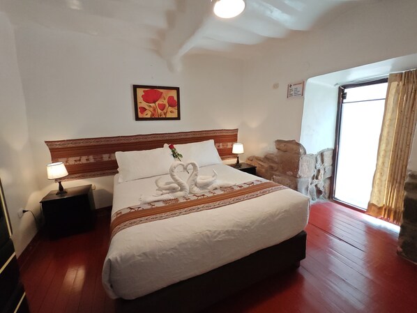 エクスクルーシブ ダブルルーム バルコニー コートヤードビュー | コートヤード ビュー