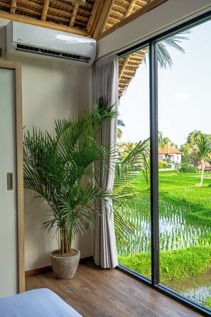 Villa | 1 habitación y espacio para trabajar con laptop 