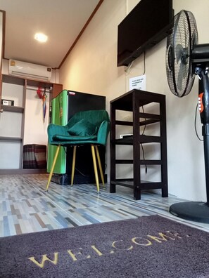 In-room safe, desk, laptop workspace, blackout curtains