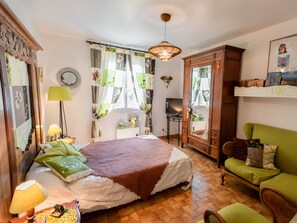 3 bedrooms
