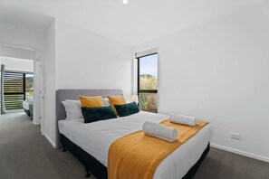 2 chambres, bureau, Wi-Fi, draps fournis