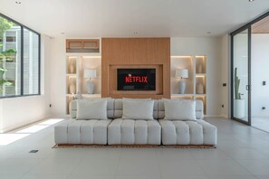 Luxury-Villa, Poolblick | Wohnzimmer