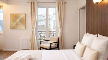 1 chambre, fer et planche Ă repasser, lit parapluie, Wi-Fi