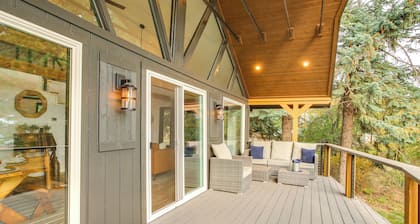 Lake Coeur d'Alene Cabin w/ Boat Slip in Worley!