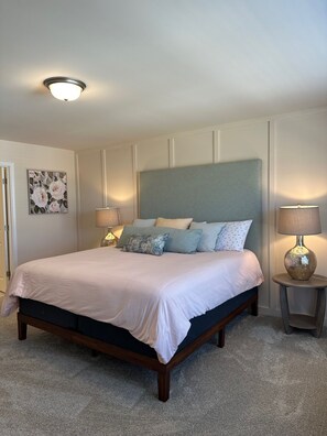 3 slaapkamers, een strijkplank/strijkijzer, wifi, beddengoed