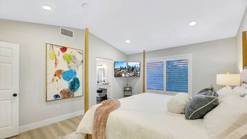 4 makuuhuonetta, silitysrauta/-lauta, Wi-Fi, vuodevaatteet