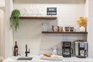Micro-ondas, cooktop, lava-louças