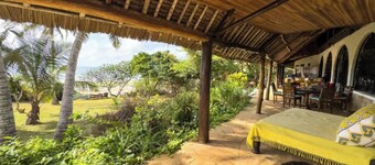 Charming beachfront 4-bedroom cottage in  Msambweni, 45 minutes from Diani.