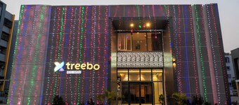 Treebo Imperia, Kommadi