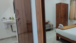 Phòng đôi Deluxe, ban công, quang cảnh vườn | Truy cập Internet không dây miễn phí 