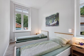 3 chambres, fer et planche à repasser, Wi-Fi gratuit, draps fournis