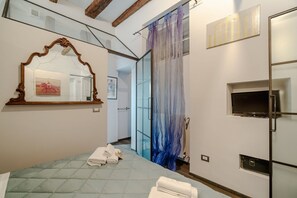 1 chambre, fer et planche à repasser, Wi-Fi, draps fournis