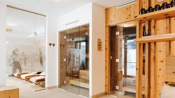 Sauna, steam room