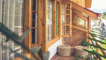 Single Room, Balcony, Mountain View | Premium bedding, individually decorated, laptop workspace, soundproofing