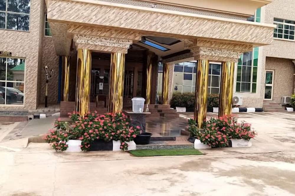 Trophy Hotel LTD