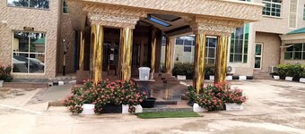 Trophy Hotel LTD