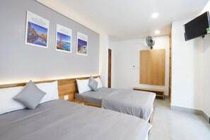 Familjerum | Skrivbord, mörkläggningsgardiner, ljudisolering och strykjärn/strykbräda