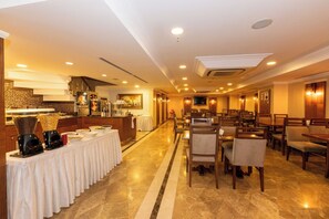 Restaurant - Aven Hotel (Istanbul)