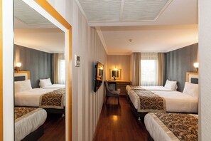 Standard Triple Room | Free WiFi - Aven Hotel (Istanbul)