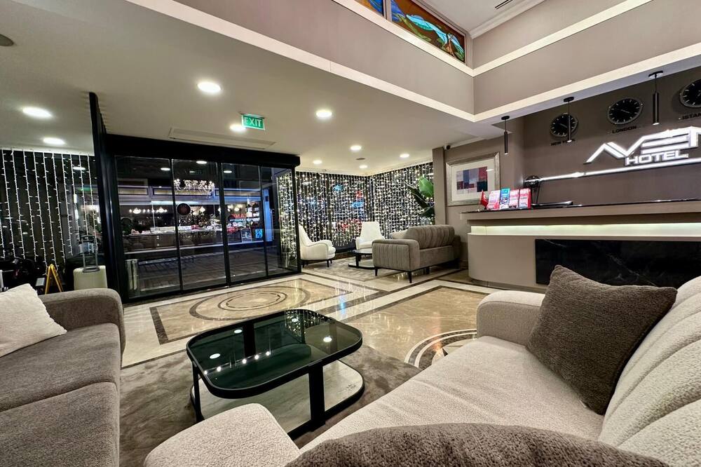 Aven Hotel