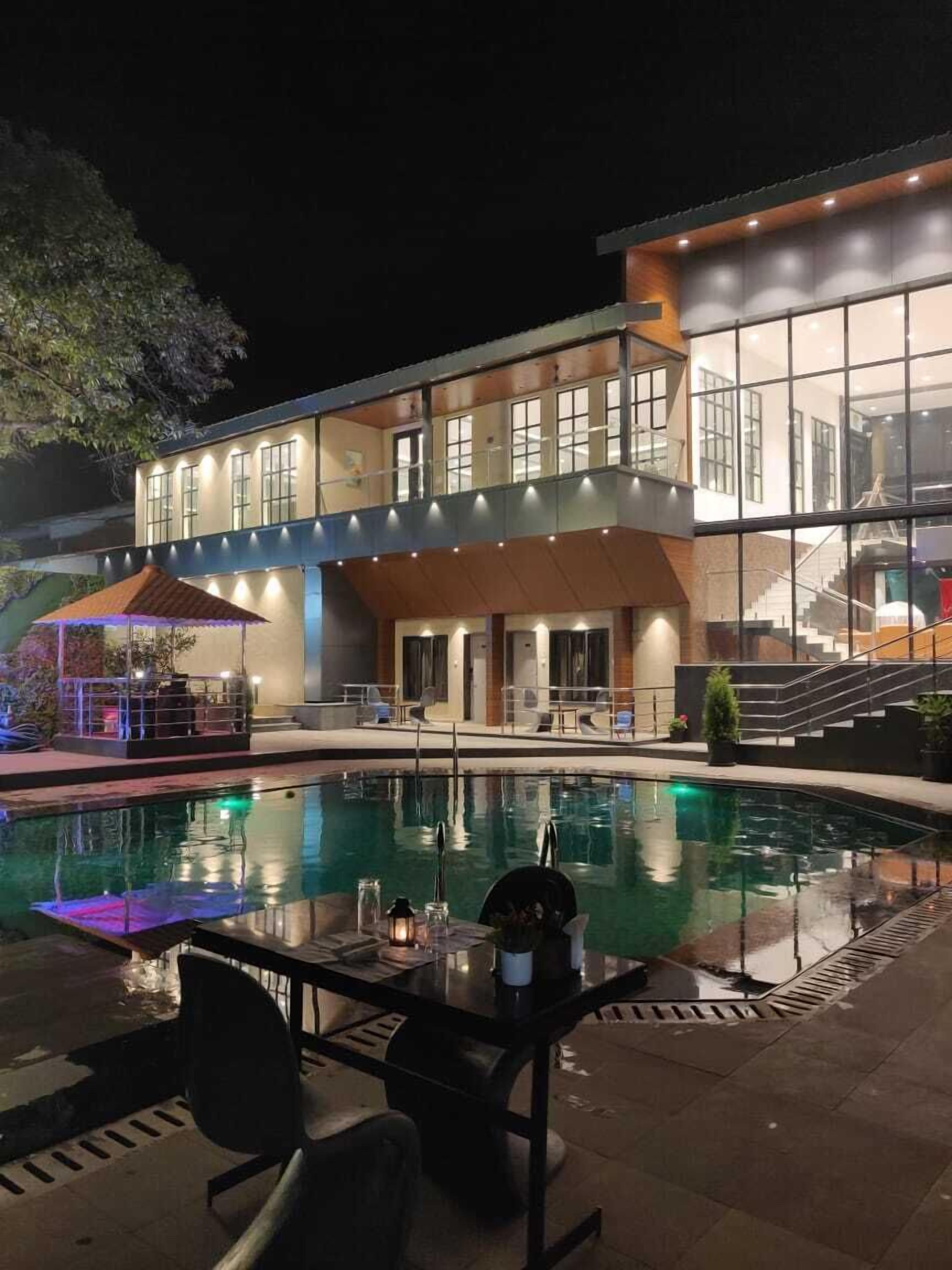 Pool
