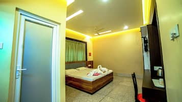 Premium Double Room | Desk, free WiFi