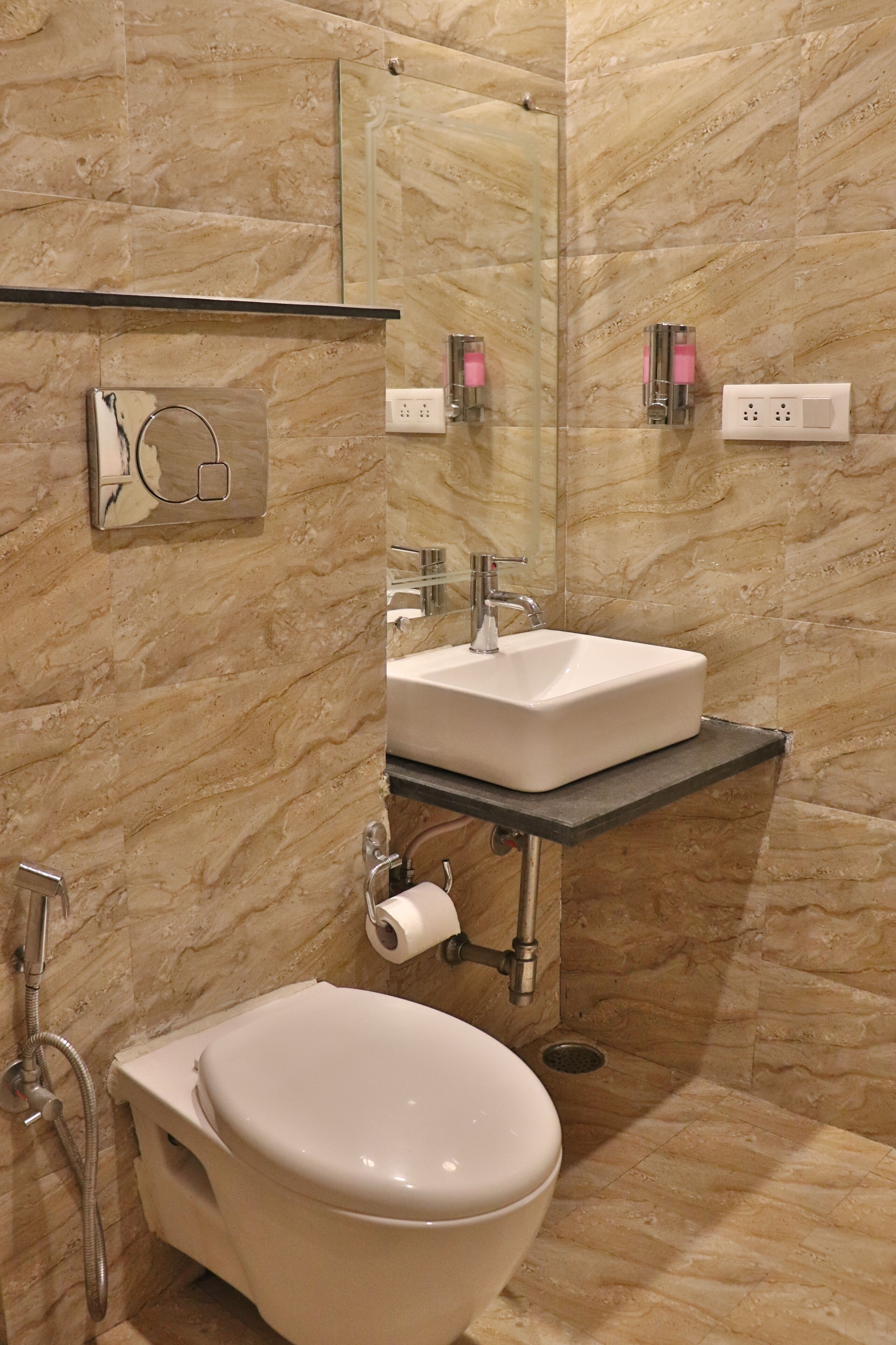 Deluxe Double Room, Mountain View | Bathroom