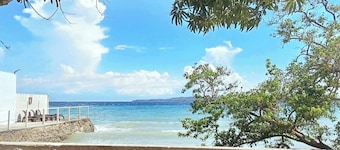 5-Bedroom Beachfront Mansion in Calatagan with Outdoor Pool