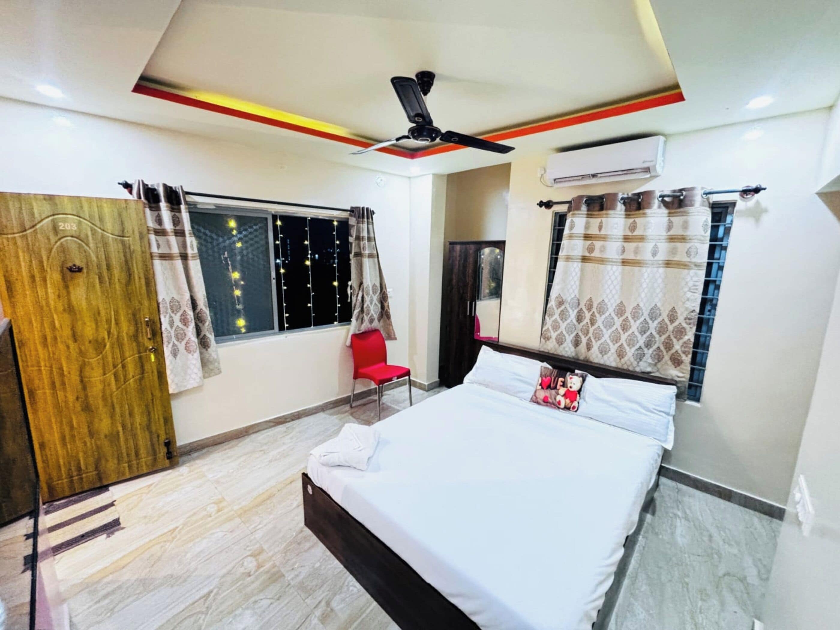 Deluxe Double Room | Egyptian cotton sheets, premium bedding, desk, free WiFi