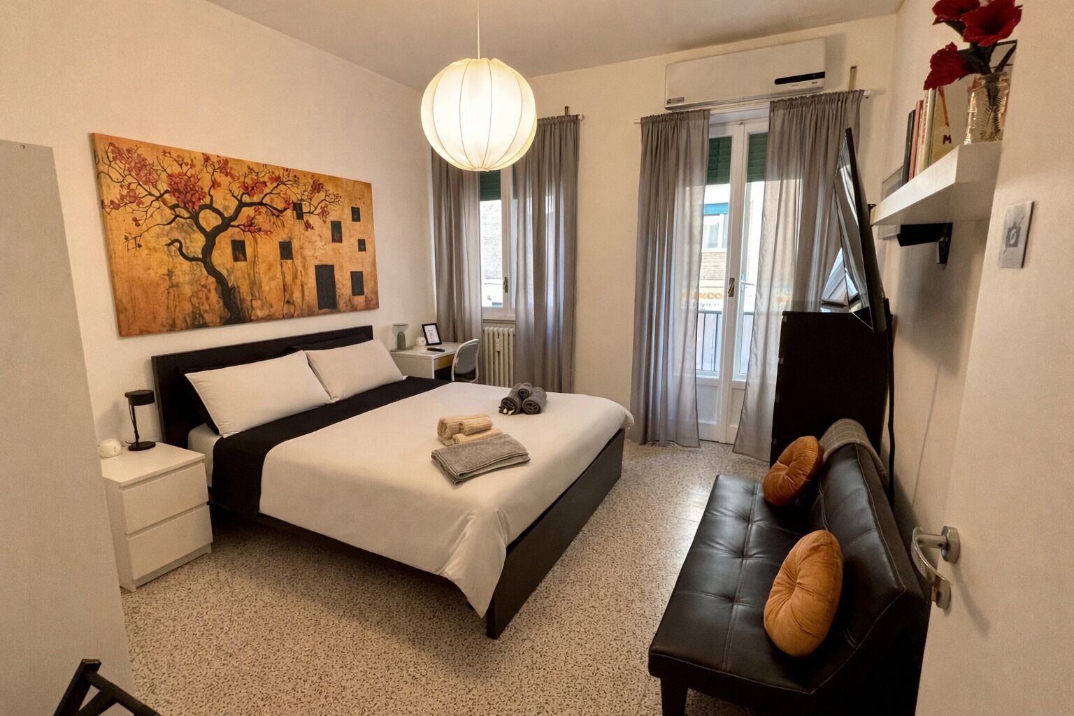 1 chambre, coffres-forts dans les chambres, bureau