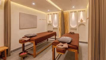 Sauna, hot tub, massages