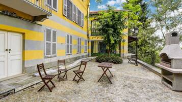 Classic House, 2 Bedrooms | Garden