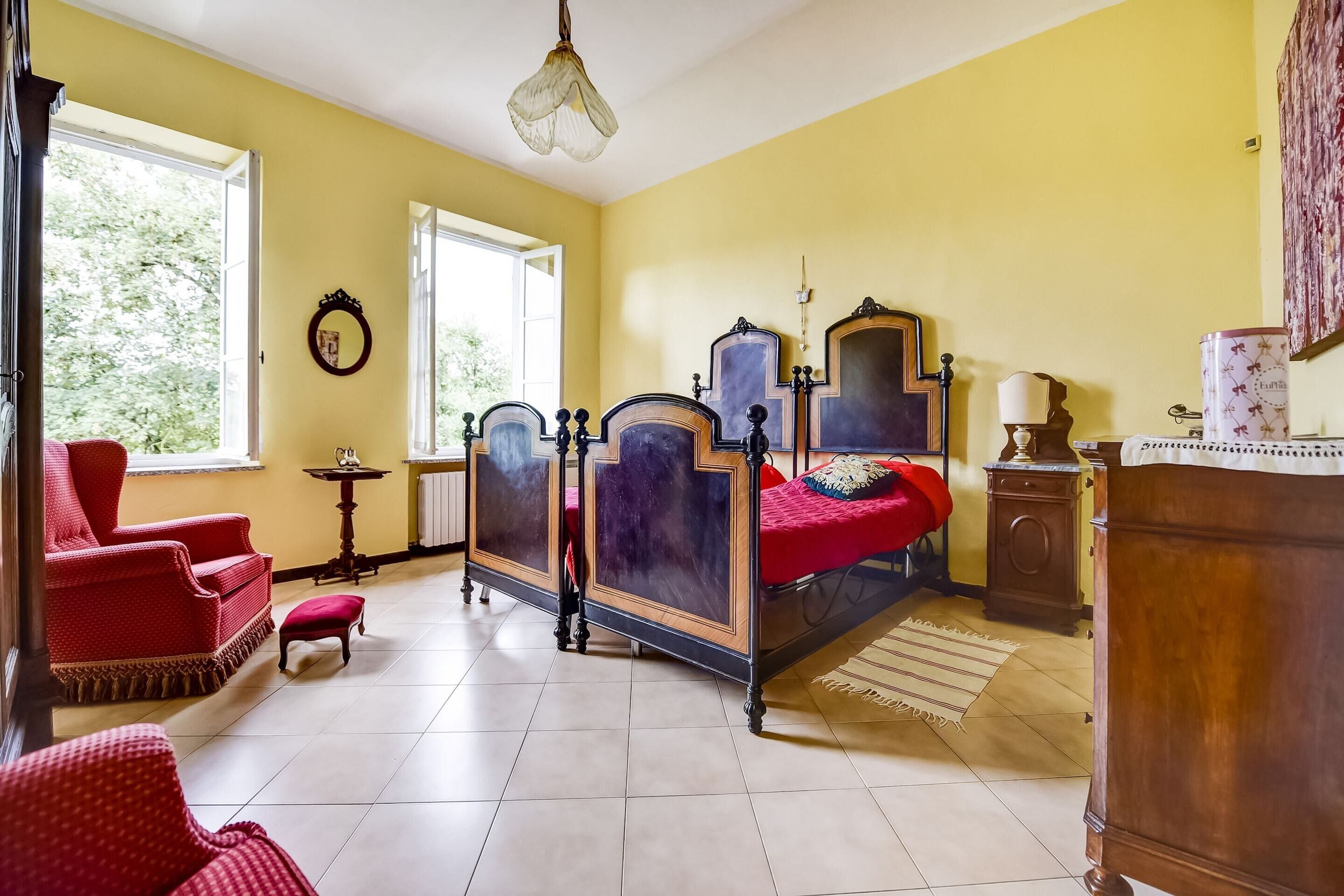 4 bedrooms, individually furnished, bed sheets