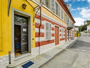 Reception - Luxurious Apartment in Portacomaro in a Cosy Environment (Portacomaro)