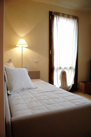 Maison classique, 3 chambres | 3 chambres, literie fournie