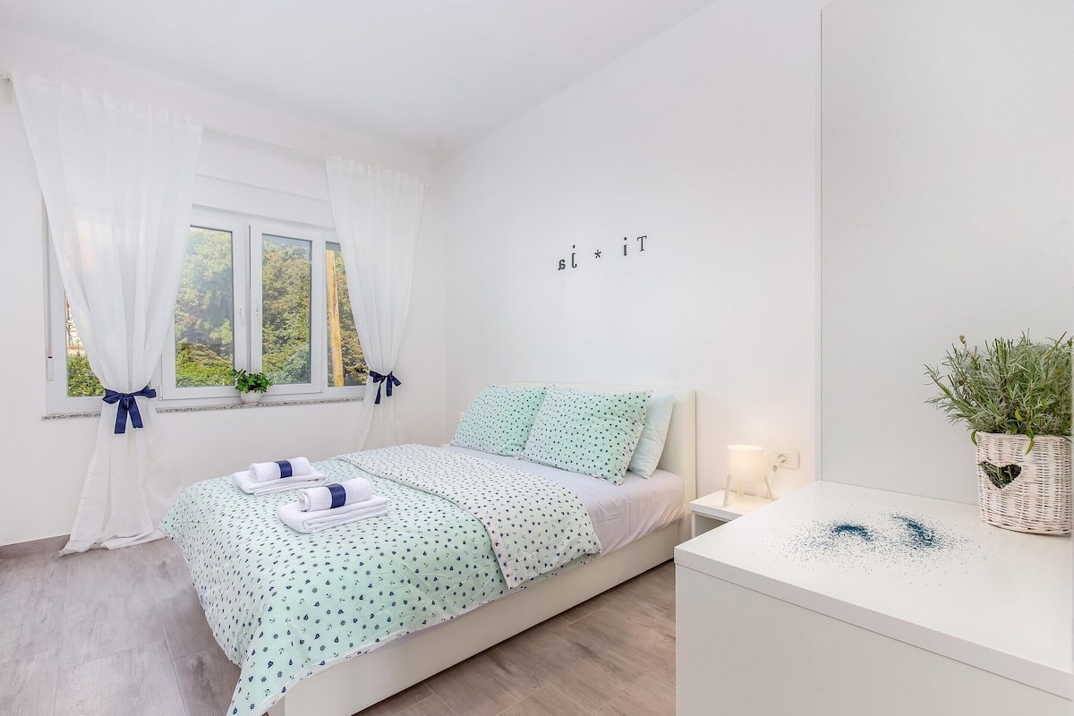 Luxury Villa, 4 Bedrooms