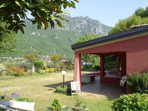 Idyllic Cottage Next to the Beautiful Lake Idro
