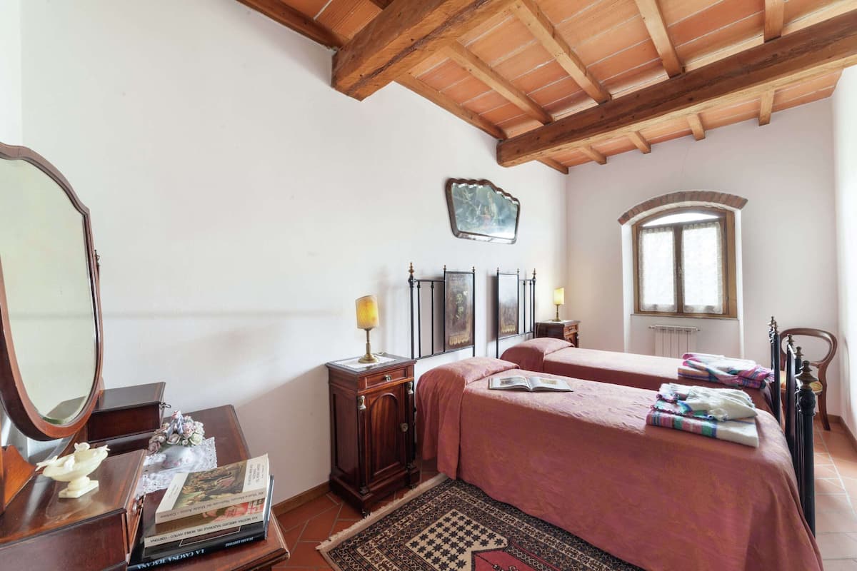 Classic-chalet, 3 makuuhuonetta | 4 makuuhuonetta, yksilöllisesti kalustettu, vuodevaatteet