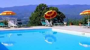 Indoor pool, outdoor pool - Beautiful Farmhouse With Swimming Pool (Subbiano)