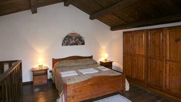 2 bedrooms, individually furnished, bed sheets